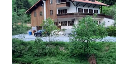 Essen-gehen - Ambiente: traditionell - Bayerischer Wald - Brotzeitstubn am Osterbach