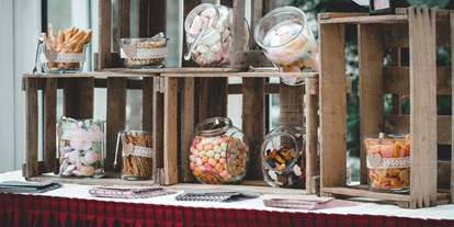 Essen-gehen - Preisniveau: €€ - Grebenstein - Candybar für Ihr Benkettveranstaltung - Restaurants "Libelle" & "blaue Ente" im Waldhotel Schäferberg