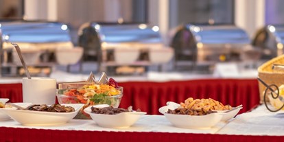 Essen-gehen - Mahlzeiten: Abendessen - Hessen - Büfettbeispiel für Bankettveranstaltung - Restaurants "Libelle" & "blaue Ente" im Waldhotel Schäferberg