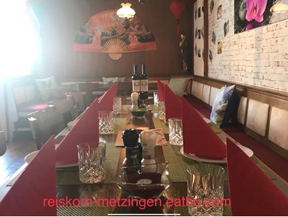 Essen-gehen - Sitzplätze im Freien - PLZ 72800 (Deutschland) - Vietnamesische Restaurant REISKORN Metzingen
