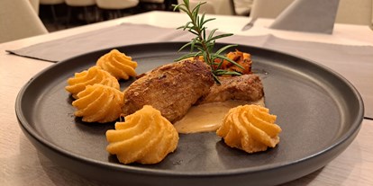 Essen-gehen - Gerichte: Gegrilltes - Götzendorf an der Leitha - Speisesaal - Wiazhaus Kraus