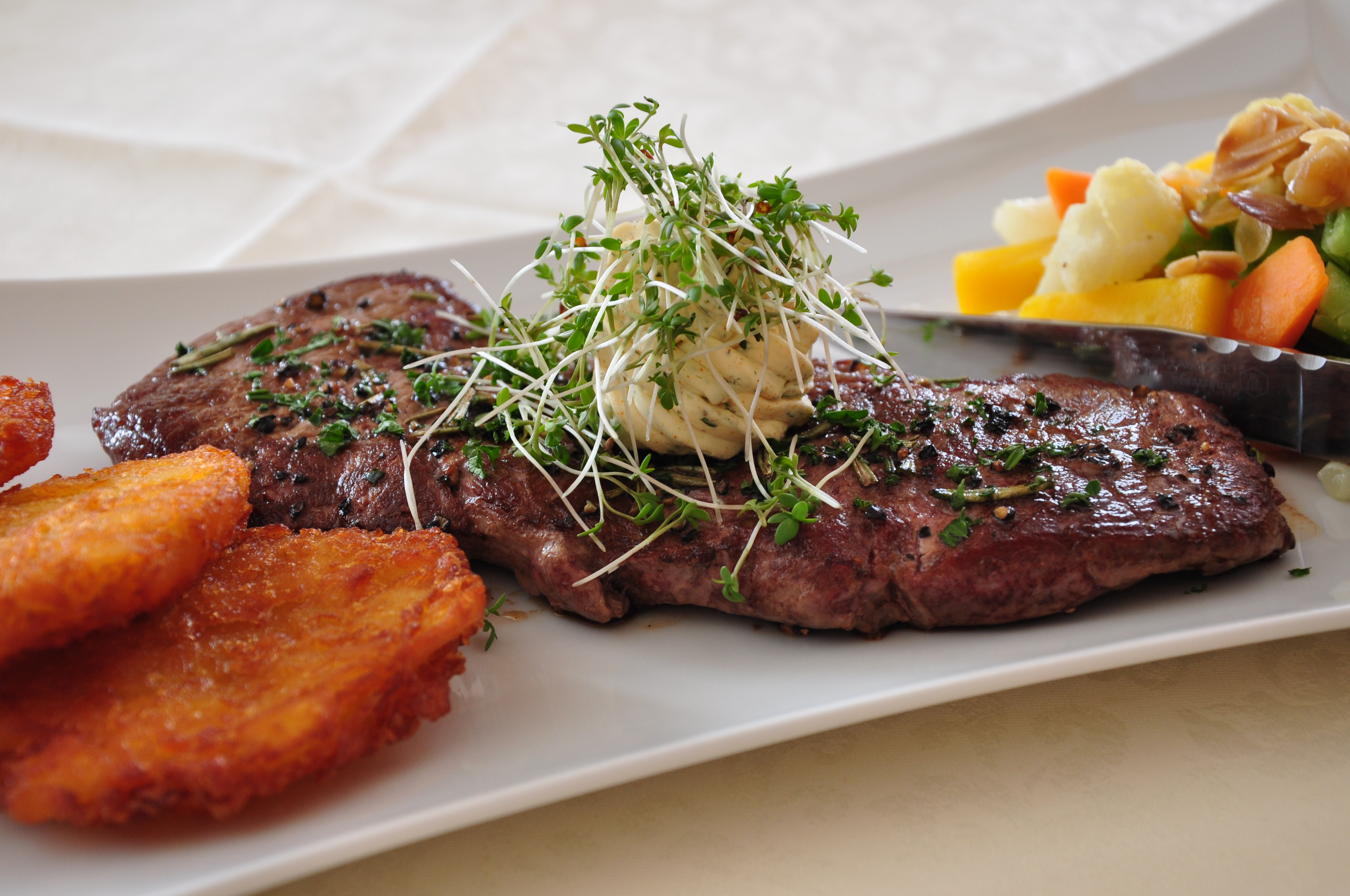 Restaurant - Pfeffersteak - Gasthof & Appartements Longa Stub´n