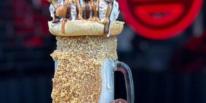 Essen-gehen - zum Mitnehmen - Klagenfurt - Rick Dalton - Salted Caramel Milkshake - Freigeist Burger 