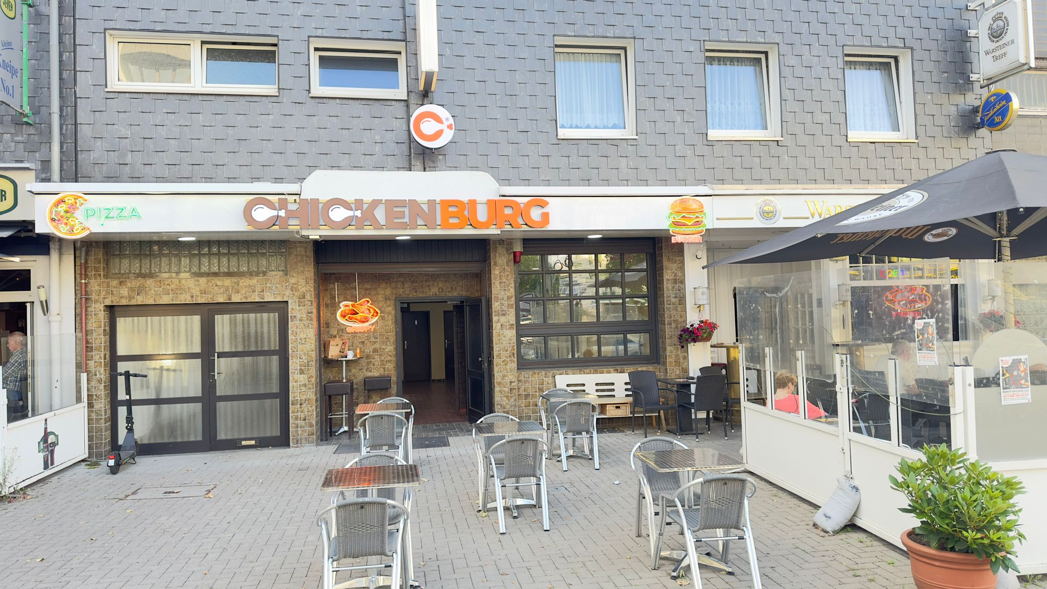 Restaurant - CHICKENBURG® - CHICKENBURG®