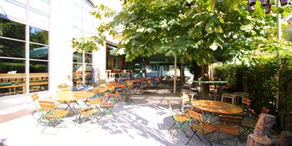 Essen-gehen - Sitzplätze im Freien - Koppl (Koppl) - Die Weisse - Salzburger Weißbierbrauerei