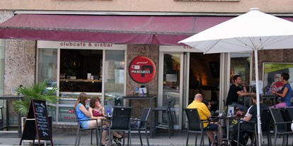 Essen-gehen - Sitzplätze im Freien - Salzburg-Stadt Maxglan - clubcafé & eisbar rialto