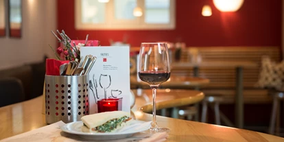 Essen-gehen - Art der Küche: europäisch - Zieglau - Der gemütliche Gastraum.
Foto © Thomas Genser - Fasties food, wine & coffee