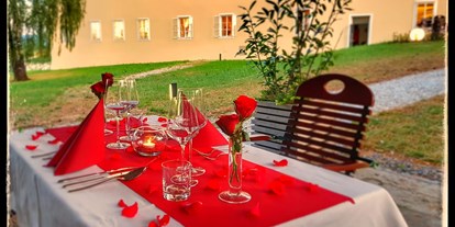 Essen-gehen - Sitzplätze im Freien - Steinbruch (Helpfau-Uttendorf) - Candle-Light Dinner im Garten - Stadtplatz 1