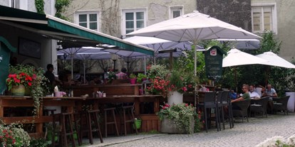 Essen-gehen - Sitzplätze im Freien - Salzburg-Stadt Aigen - Gasthaus Zum Zirkelwirt