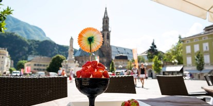Essen-gehen - Sitzplätze im Freien - Südtirol - Hausgemachtes Eis - Aida Restaurant / Pizzeria