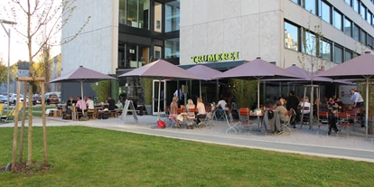 Essen-gehen - Sitzplätze im Freien - Zieglau - TRUMEREI - Bar, Restaurant & Bier Shop