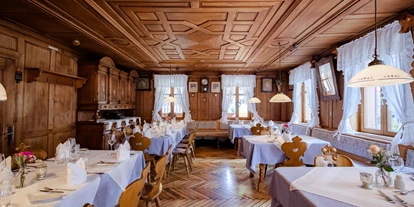 Essen-gehen - Buffet: Salatbuffet - Vorarlberg - Traditionelle Bauernstube - Hotel Gasthof Adler