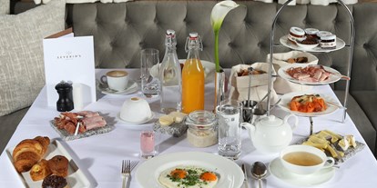 Essen-gehen - Mahlzeiten: Frühstück - Lechleiten - Unser á la carte Frühstsück servieren wir gerne am Tisch. - Severin's - The Alpine Retreat