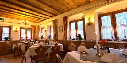 Essen-gehen - Mahlzeiten: Abendessen - Oberbayern - Nepomukstube - Waldgasthof Buchenhain