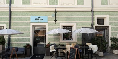 Essen-gehen - Gerichte: Hausmannskost - Freilassing Fußgängerzone - Zentrale Lage, gleich beim Universitätsplatz - Herr Leopold - Neue Wiener Kaffeehauskultur
