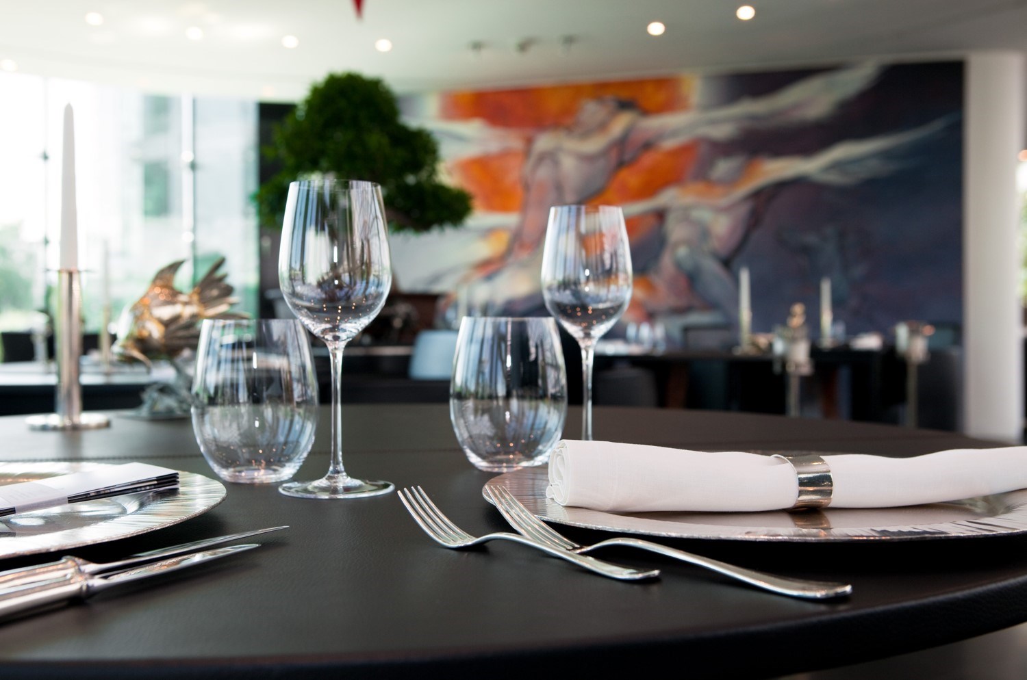 Restaurant - Ikarus, Restaurant im Red Bull Hangar-7