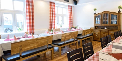 Essen-gehen - grüner Gastgarten - Zieglau - Nichtrauchersaal für max. 40 Personen - Gasthof Wastlwirt