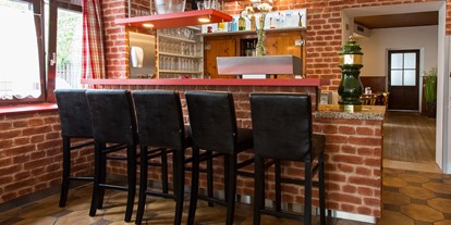 Essen-gehen - Sitzplätze im Freien - Bar - Gasthof Wastlwirt