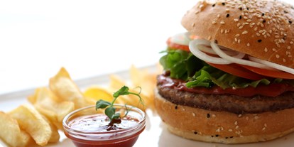 Essen-gehen - Art der Küche: amerikanisch - Stubaital - Burger © Natasza Lichocka - Die Jochdohle - Stubaier Gletscher