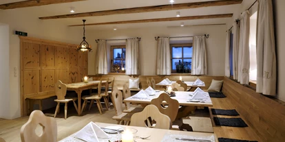 Essen-gehen - Sitzplätze im Freien - Tirol - ZUM NESTER Gasthaus und Metzgerei