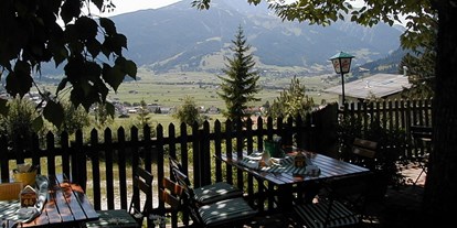 Essen-gehen - Sitzplätze im Freien - Tiroler Oberland - Gasthaus Panorama am Wetterstein