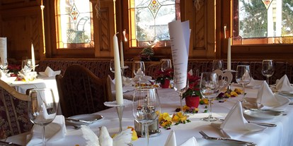 Essen-gehen - Ambiente: traditionell - Tirol - Hochzeit - Restaurant-Cafe Maximilian