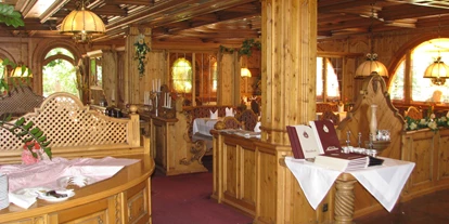 Essen-gehen - Gerichte: Schnitzel - Tirol - Unser Restaurant - Restaurant-Cafe Maximilian