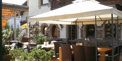 Essen-gehen - Sitzplätze im Freien - Tirol - Restaurant-Cafe Maximilian