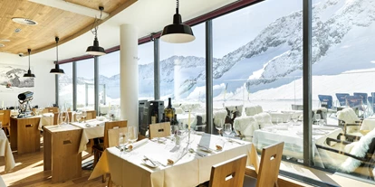Essen-gehen - Sitzplätze im Freien - Tirol - Gourmetrestaurant Schaufelspitz © Andre Schönherr - Schaufelspitz