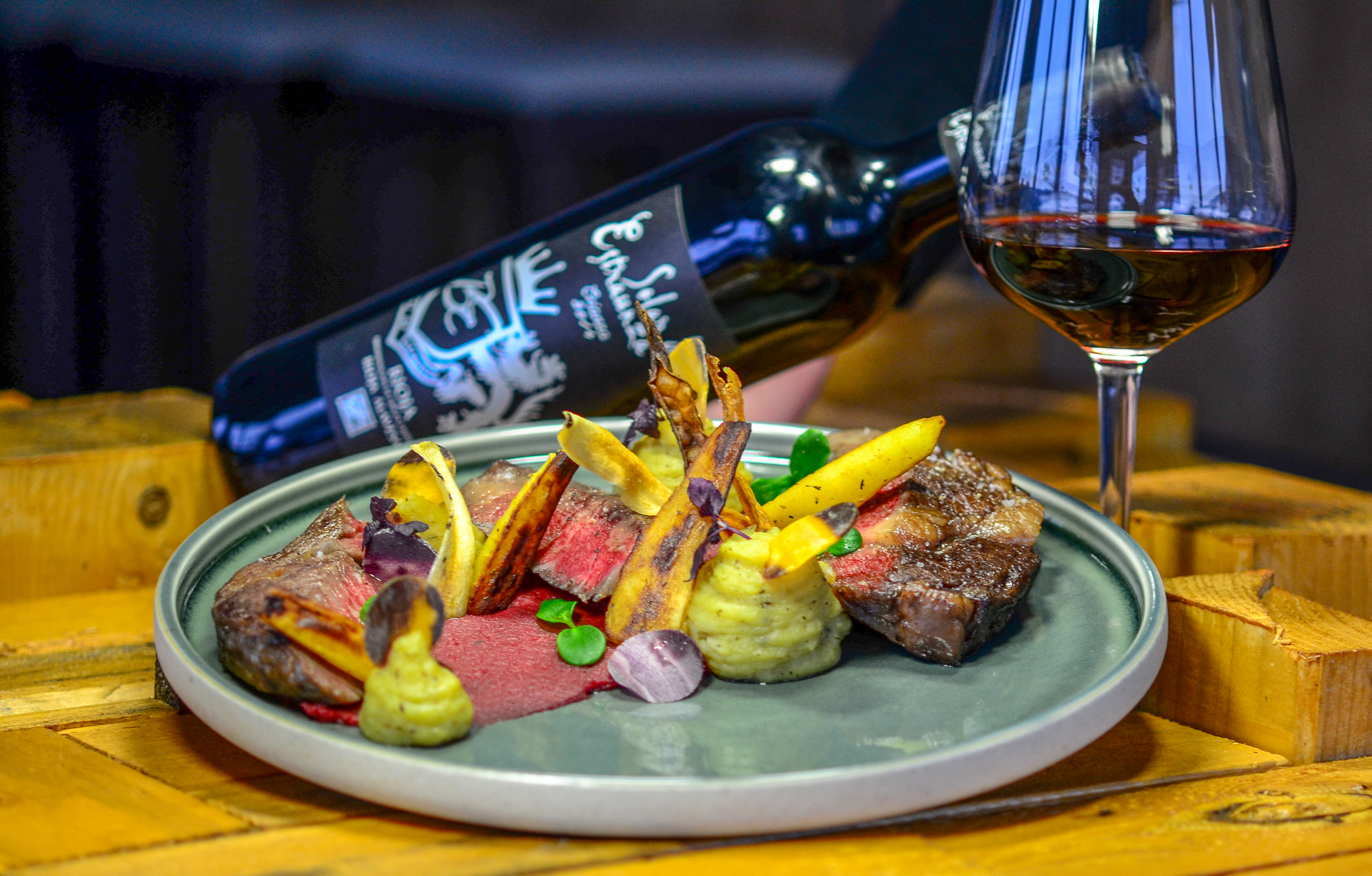 Restaurant - Gourmet Restaurant Tschortsches Room Rottweil - Tschortsches Room