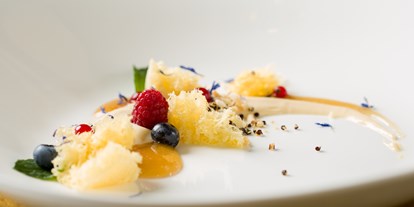 Essen-gehen - Art der Küche: französisch - Schwarzwald - eine Dessert Creation  - Restaurant Hotel Pfaffenkeller