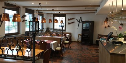 Essen-gehen - Lieferservice - Lichtenwald (Esslingen) - Gastraum klimatisiert - Restaurant und Weinstube Anker