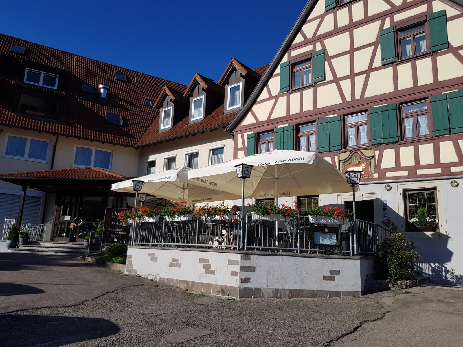 Restaurant - Ausen Sommer - Restaurant im Hotel Goldener Ochsen