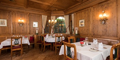 Essen-gehen - Gerichte: Gegrilltes - Kitzbühel - Weinstube - zentraler Dreh- und Angelpunkt - Sporthotel Reisch - Restaurant Kaiserstuben