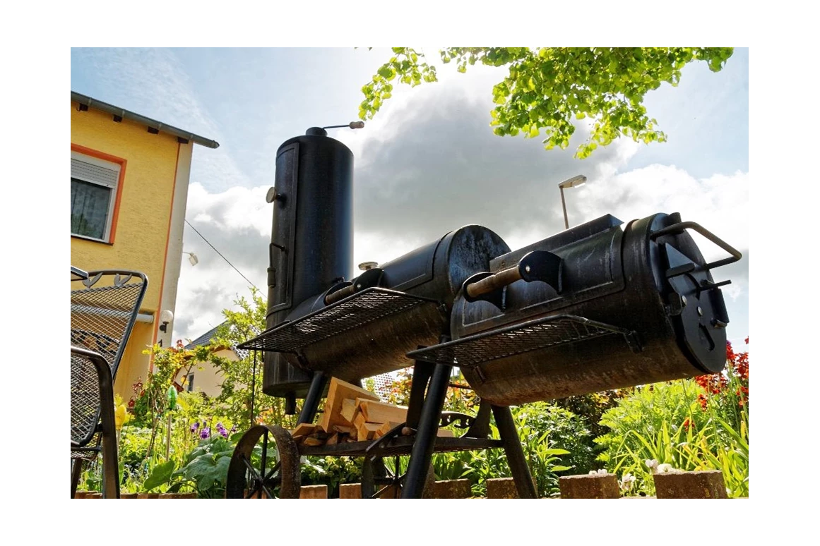Restaurant: Smoker für BBQ - Hotel-Restaurant Waldesblick