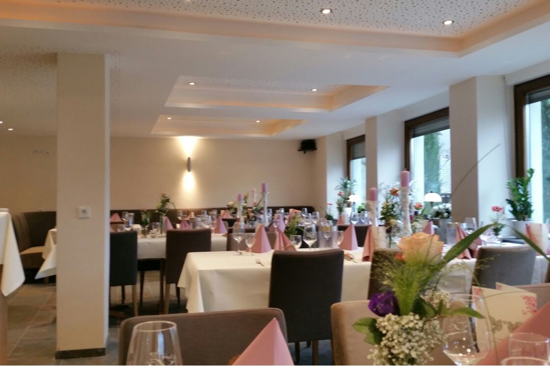 Restaurant: Restaurant Veranstaltung - Hotel Restaurant Weinhaus Berg