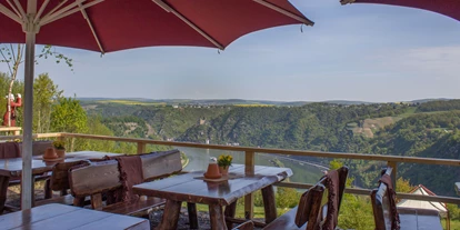 Essen-gehen - Hunsrück - Biergarten mit Blick auf das Rheintal - Loreleyblick Maria Ruh