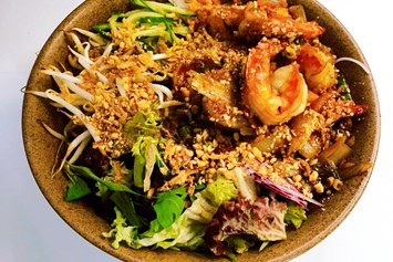 Restaurant: Reisnudelschale mit Riesengarnelen - Tay Ho Restaurant