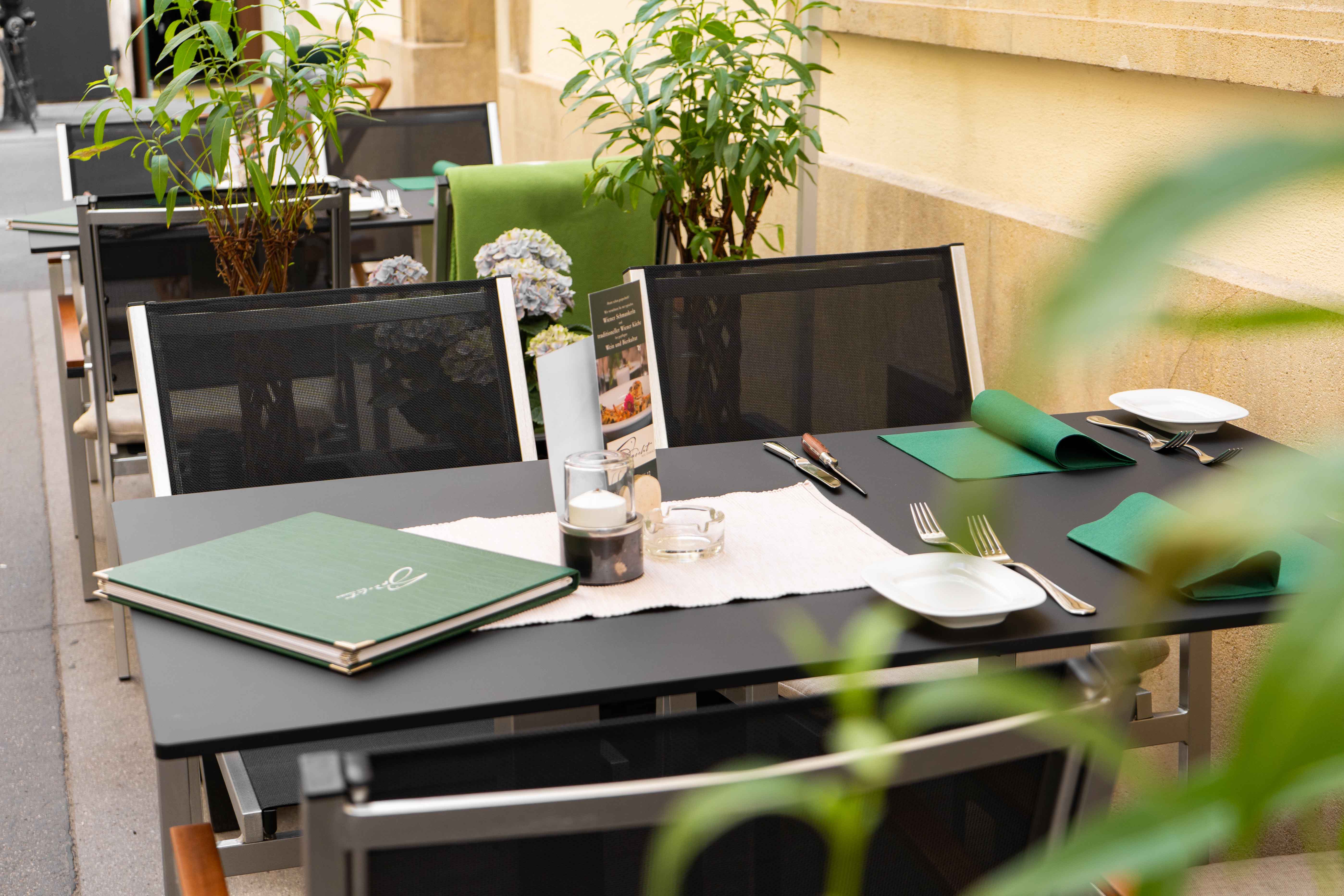 Essen-gehen - Schwechat - Specht 