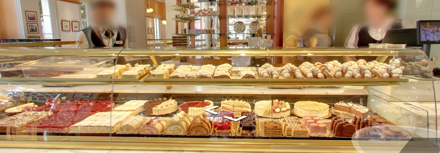 Essen-gehen - Mahlzeiten: Mittagessen - Österreich - Etwas Kuchen gefällig? Auch zum Mitnehmen! - Fancy a cake? Also take away possible! - Grand-Café u. Restaurant Zauner Esplanade