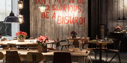 Essen-gehen - Altenberg bei Linz - Glorious Bastards