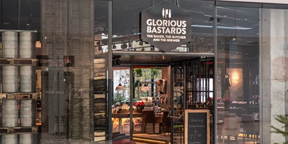 Essen-gehen - Altenberg bei Linz - Glorious Bastards