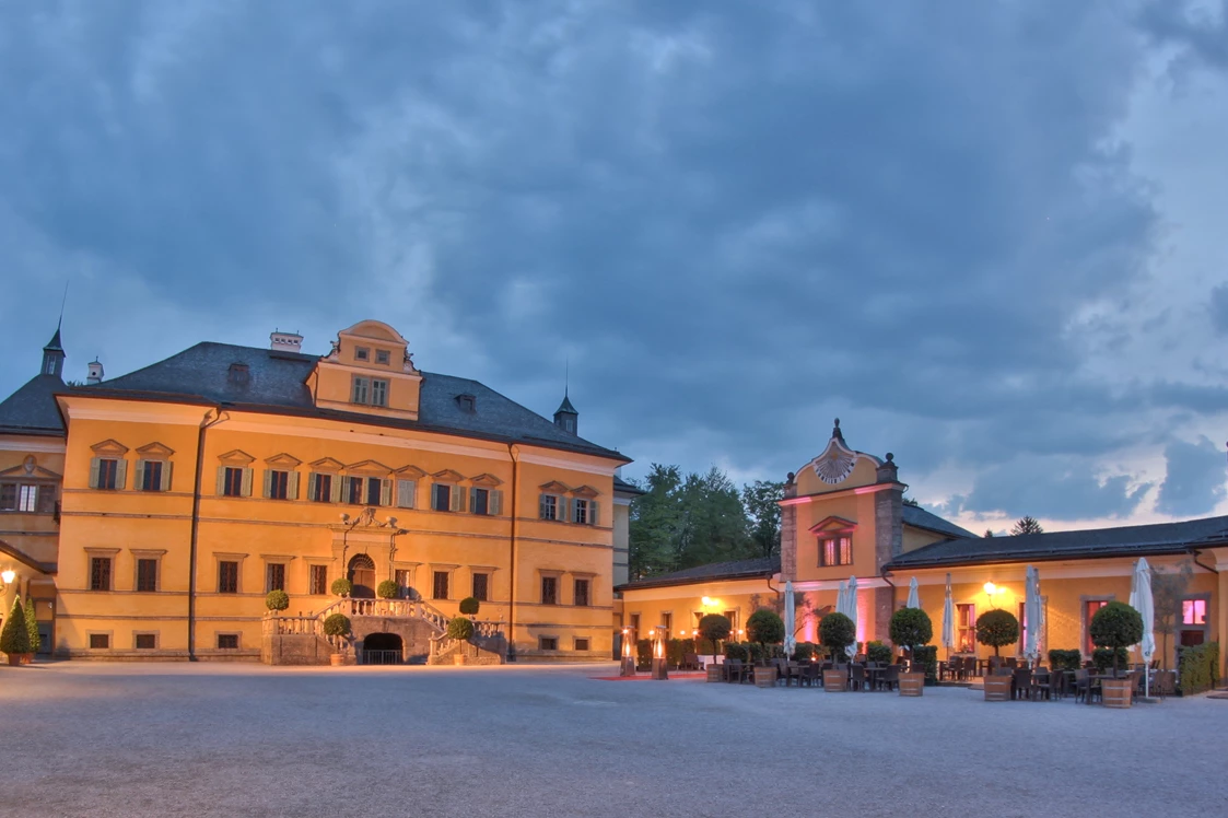 Restaurant: Schlosshof - Gasthaus zu Schloss Hellbrunn