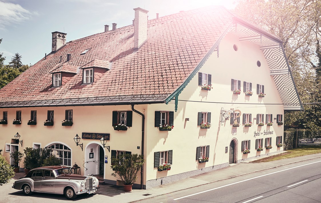 Restaurant: Außenansicht Rolly & House - ****Hotel und Restaurant Schlosswirt zu Anif
