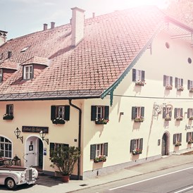 Restaurant: Außenansicht Rolly & House - ****Hotel und Restaurant Schlosswirt zu Anif