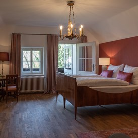 Restaurant: Doppelzimmer im Biedermeierstil - ****Hotel und Restaurant Schlosswirt zu Anif