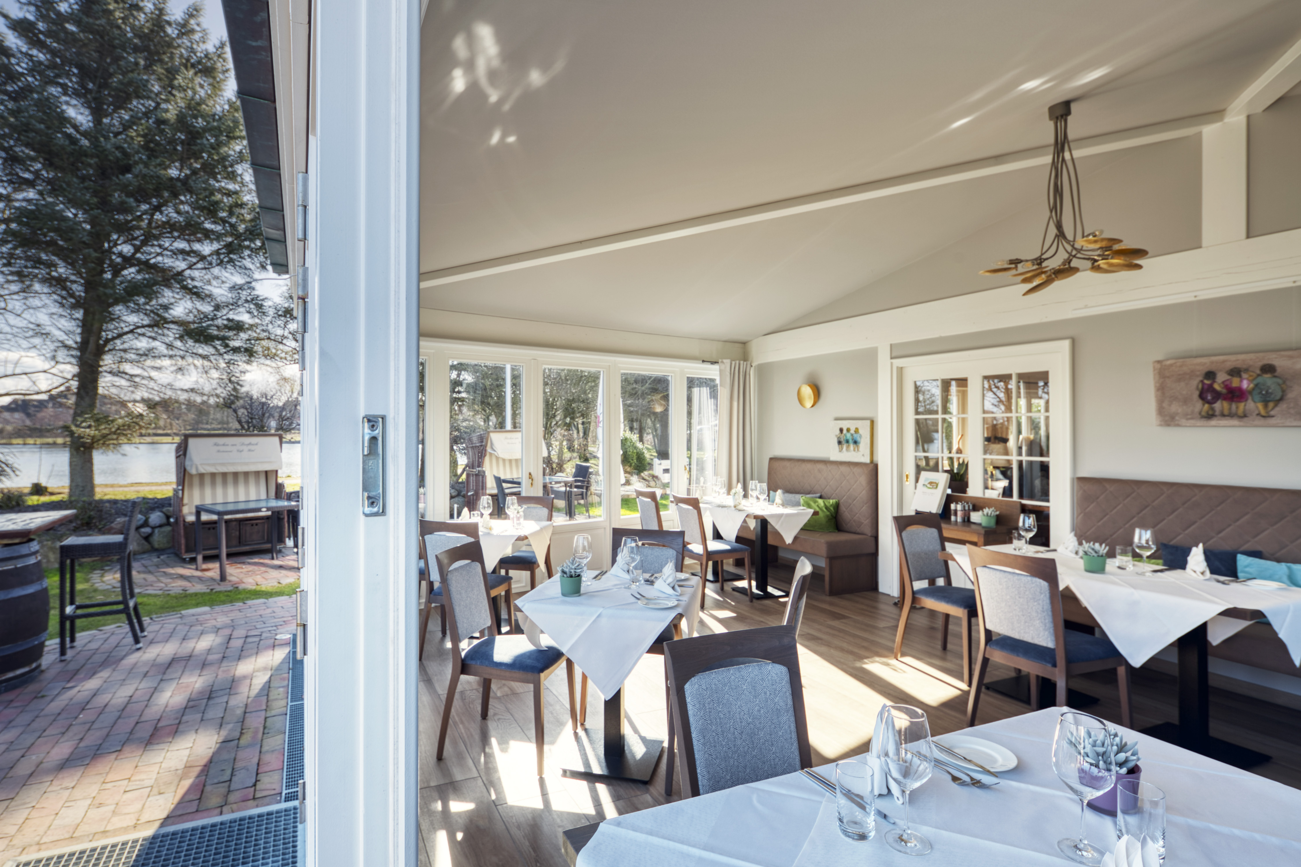 Essen-gehen - Mahlzeiten: Mittagessen - Deutschland - Wintergarten - Fitschen am Dorfteich