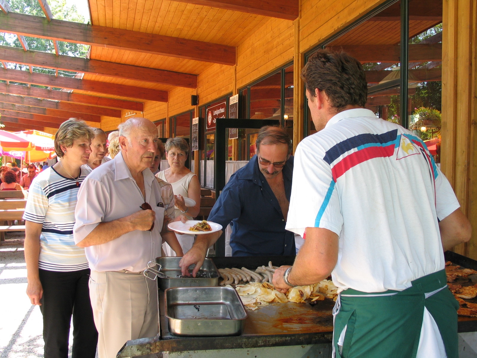 Essen-gehen - Gerichte: Suppen - Vorchdorf - Grill- und Salatbuffets auf Vorbestellung! - Agrarium Gasthaus Zaubergart'l