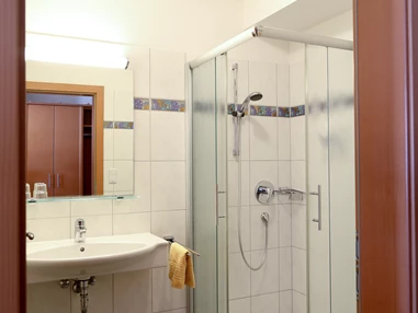 Restaurant: alles modern eingerichtet, nach den heutigen Standarts - Landhotel Gasthaus Traunstein