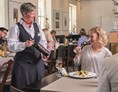 Restaurant: freundlicher Service im Gasthaus Schloss Wackerbarth - Gasthaus Schloss Wackerbarth